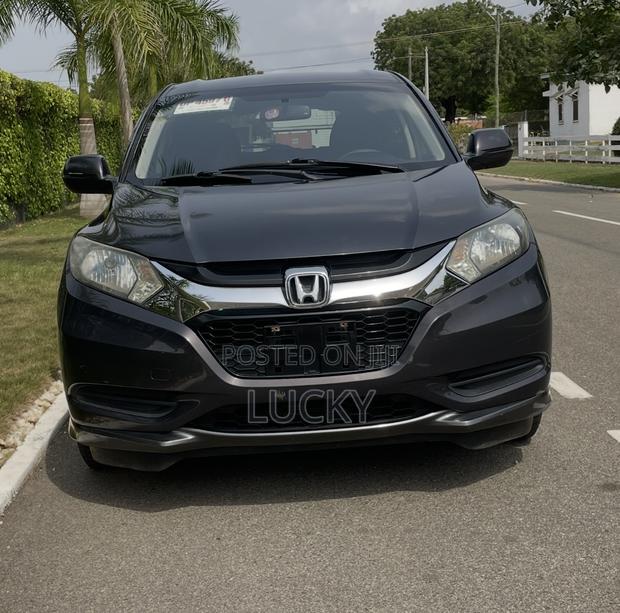Honda Vezel 1.5 Hybrid 4WD 2015 Gray