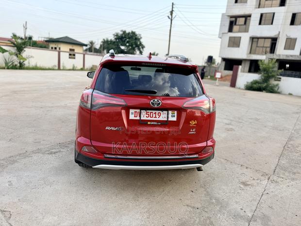 Toyota RAV4 2016 Red