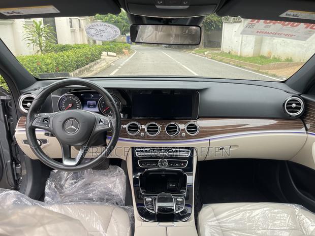 Mercedes-Benz E300 2016 Gray