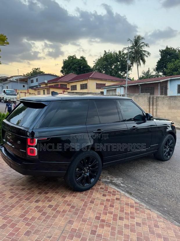 Land Rover Discovery HSE LUXURY 4x4 2018 Black