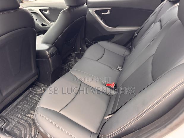 Hyundai Elantra 2016 White