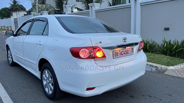 Toyota Corolla 2013 White