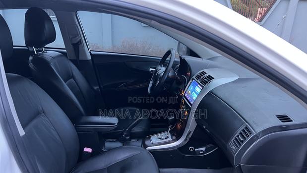 Toyota Corolla 2013 White