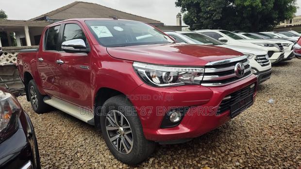 Toyota Hilux Revo Double Cab Deisel 2.8 AWD 2018 Red