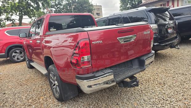Toyota Hilux Revo Double Cab Deisel 2.8 AWD 2018 Red