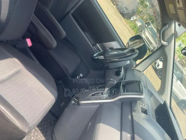 Toyota Voxy 2011 Black