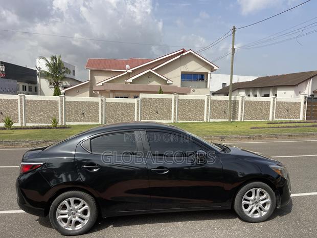 Toyota Yaris iA 1.5 FWD 2017 Black