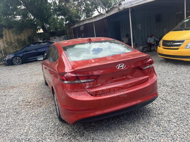 Hyundai Elantra SE Sedan FWD (2.0L 4cyl 6M) 2017 Burgundy