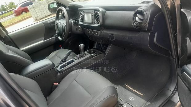 Toyota Tacoma TRD Sport 2019 Gray