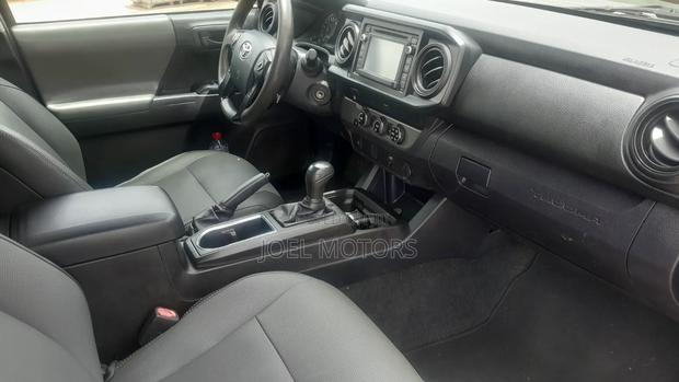 Toyota Tacoma TRD Sport 2019 Gray