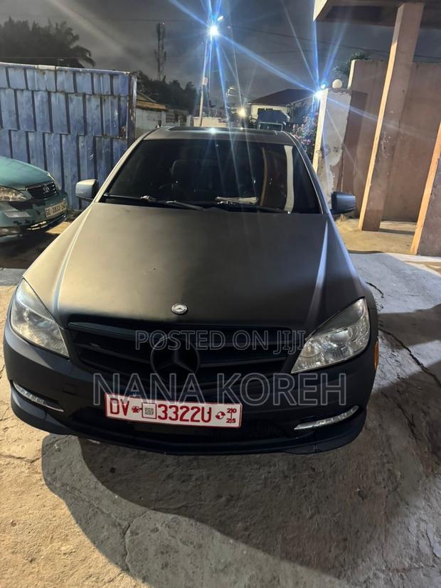 Mercedes-Benz C300 Luxury 4Matic Sedan AWD (3.0L 6cyl 7A) 2010 Black