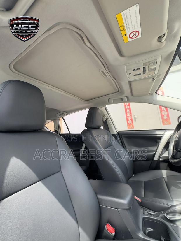 Toyota RAV4 2017 White