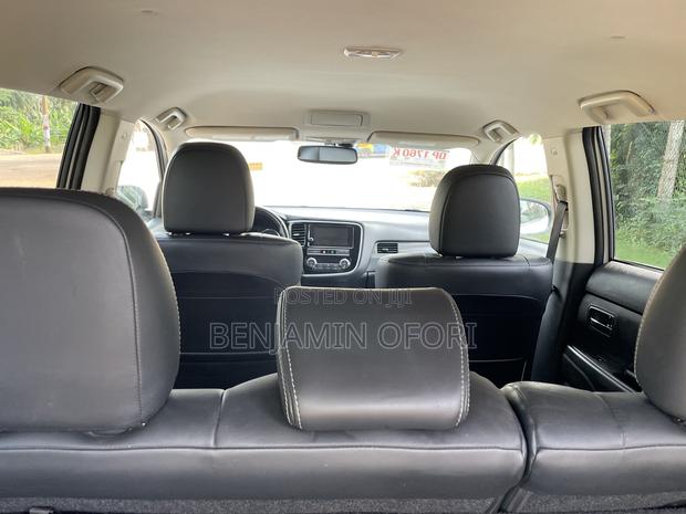 Mitsubishi Outlander SEL AWC 2019 White