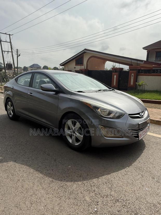 Hyundai Elantra SE 4dr Sedan (1.8L 4cyl 6M) 2014 Gray