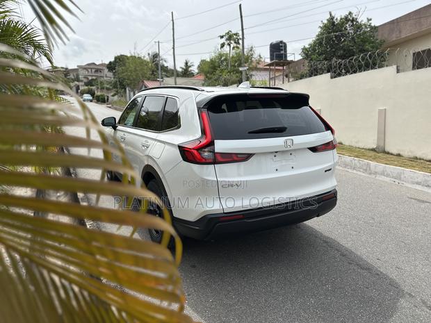 Honda CR-V 2025 White