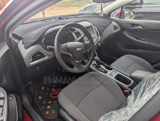Chevrolet Cruze 2010 Red
