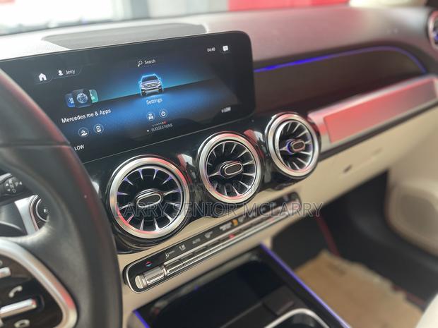Mercedes-Benz GLB-Class GLB 250 4MATIC 2023 White