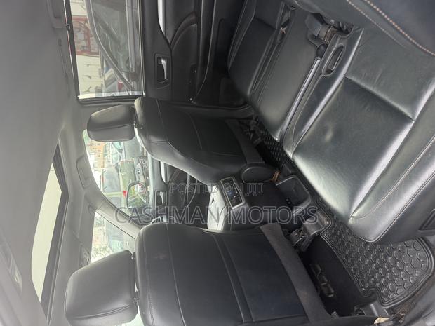 Toyota Highlander XLE 4x4 V6 (3.5L 6cyl 8A) 2018 Black