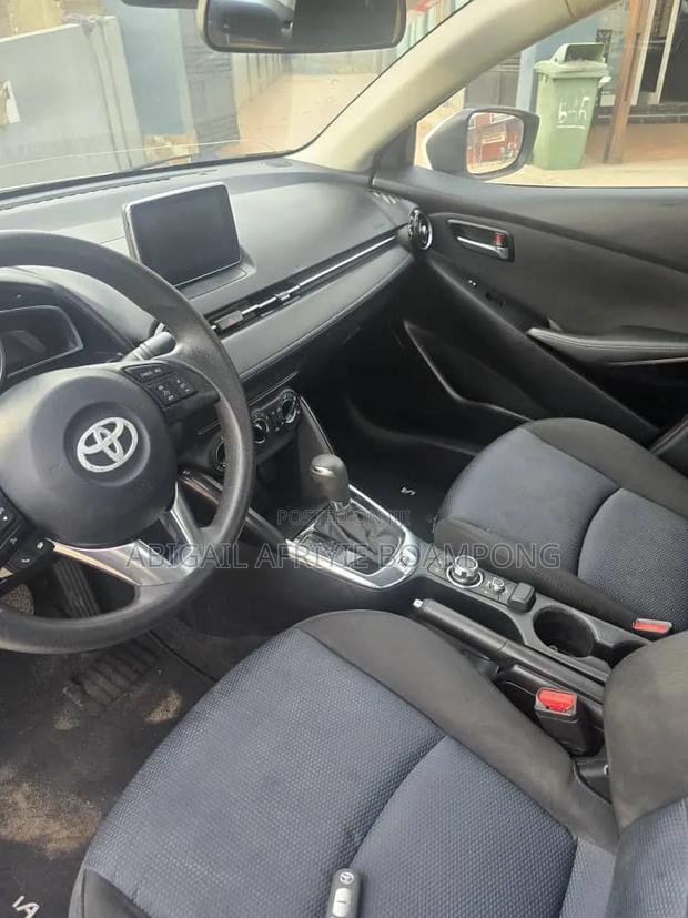 Toyota Yaris 2018 White