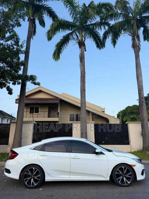 Honda Civic LX 4dr Sedan (2.0L 4cyl) 2016 White