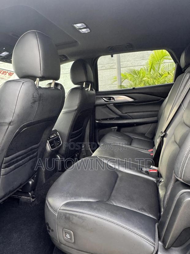 Mazda CX-9 Signature 2022 White