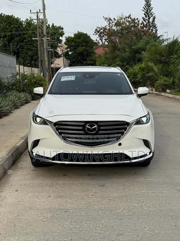 Mazda CX-9 Signature 2022 White