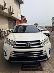 Toyota Highlander LE 2019 White for sale