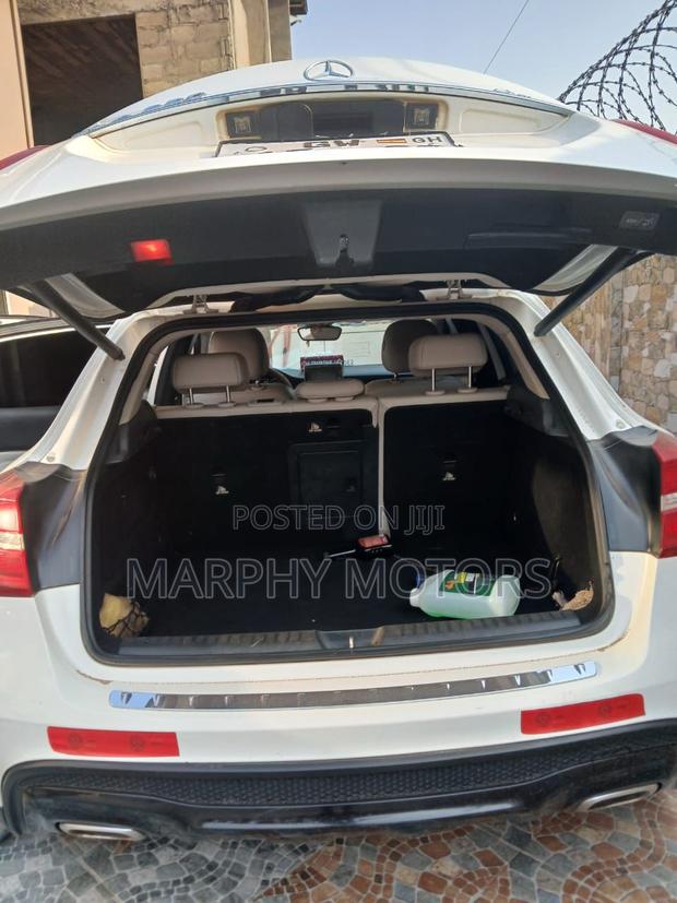 Mercedes-Benz GLA 250 2017 White