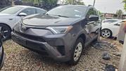 Toyota RAV4 Limited 4dr SUV (2.5L 4cyl 6A) 2018 Gray for sale
