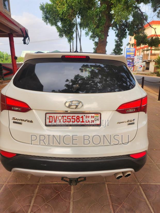Hyundai Santa Fe 2016 White
