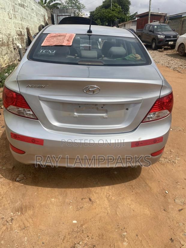 Hyundai Accent SE Automatic 2012 Silver