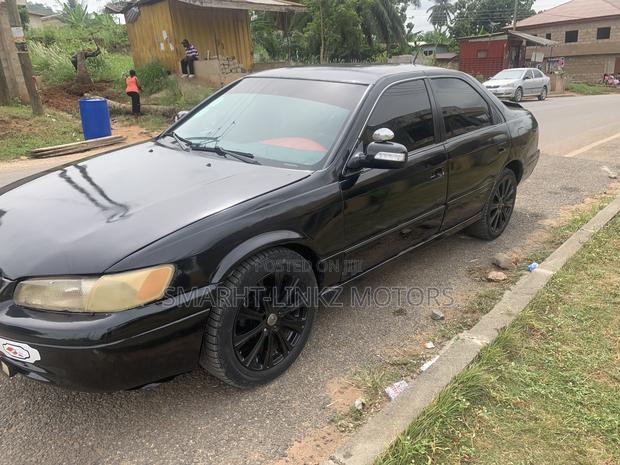 Toyota Camry 2002 Black
