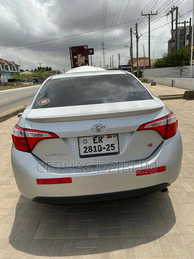 Toyota Corolla S 4dr Sedan (1.8L 4cyl CVT) 2016 Silver