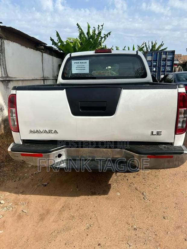 Nissan Navara 2014 White