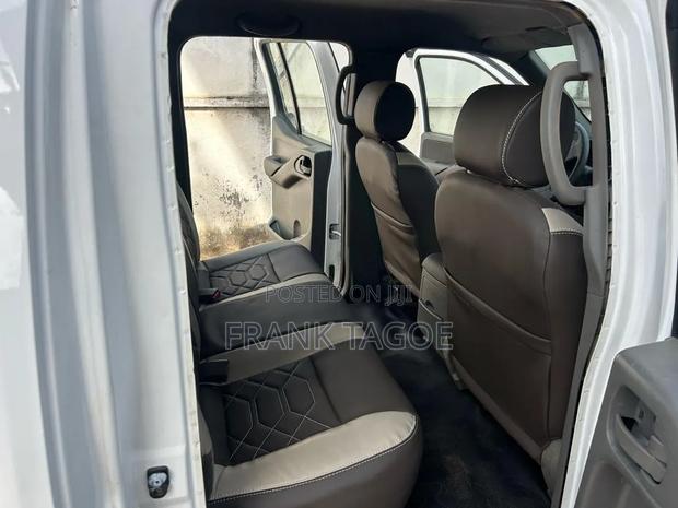Nissan Navara 2014 White