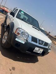 Nissan Hardbody 2015 White for sale