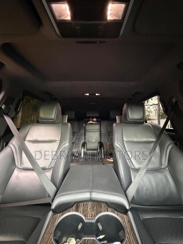 Toyota Land Cruiser LC300 2025 Black