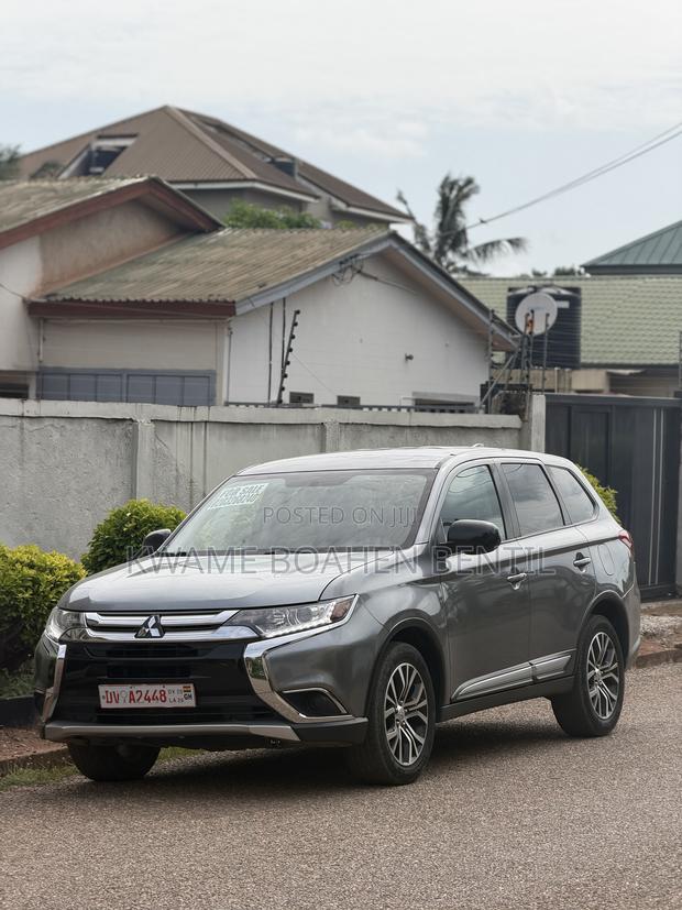 Mitsubishi Outlander SEL AWC 2018 Gray