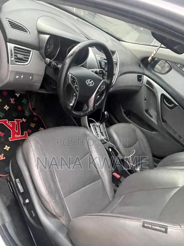 Hyundai Elantra 2013 Silver