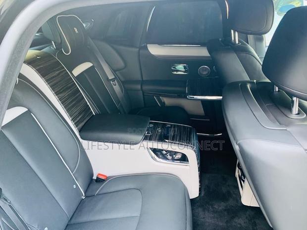 Rolls-Royce Ghost 2022 Silver