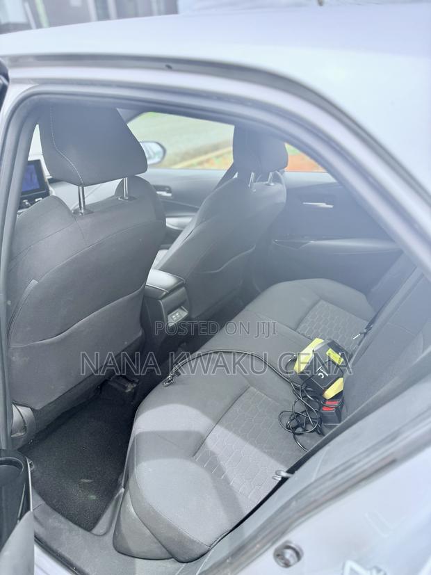 Toyota Corolla XSE 2023 Silver