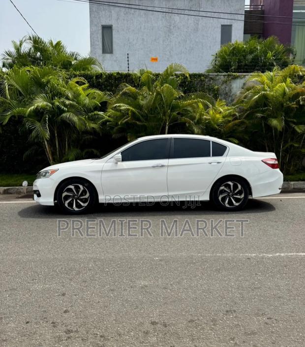 Honda Accord Sport 4dr Sedan FWD (2.4L 4cyl 2A) 2016 White