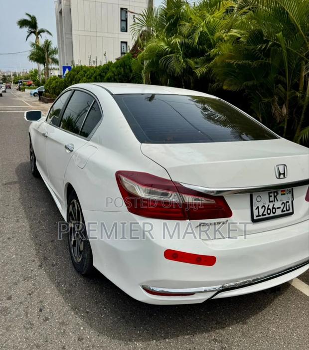 Honda Accord Sport 4dr Sedan FWD (2.4L 4cyl 2A) 2016 White