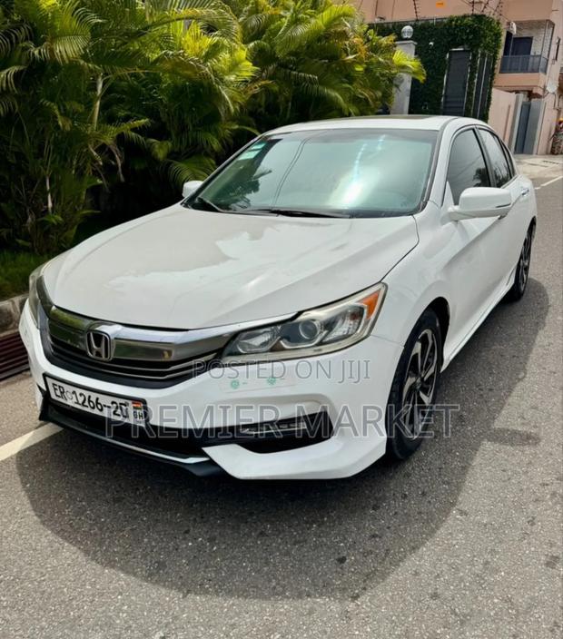 Honda Accord Sport 4dr Sedan FWD (2.4L 4cyl 2A) 2016 White