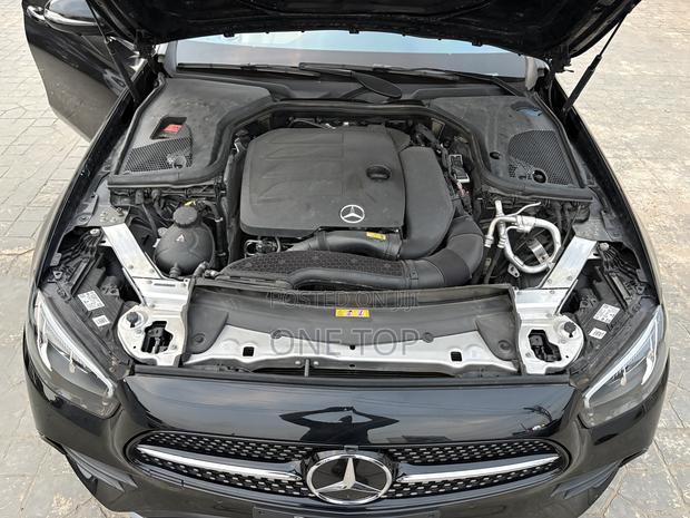 Mercedes-Benz E300 2023 Black