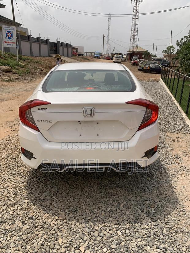 Honda Civic 2017 White