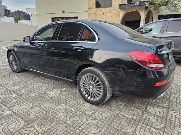 Mercedes-Benz C300 Luxury 4Matic Sedan AWD (2.0L 4cyl 7A) 2016 Black