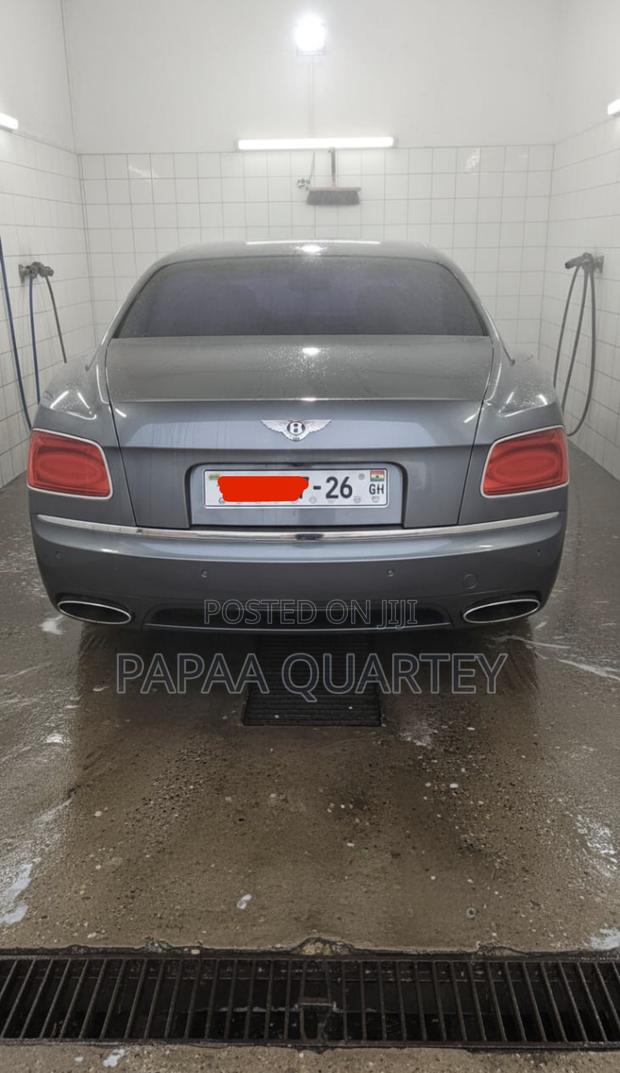 Bentley Mulsanne 2016 Gray
