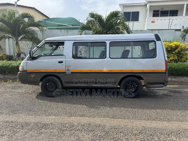 Hyundai H300 2009 Silver