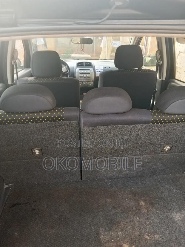 Daihatsu Sirion 1.3 2010 Black